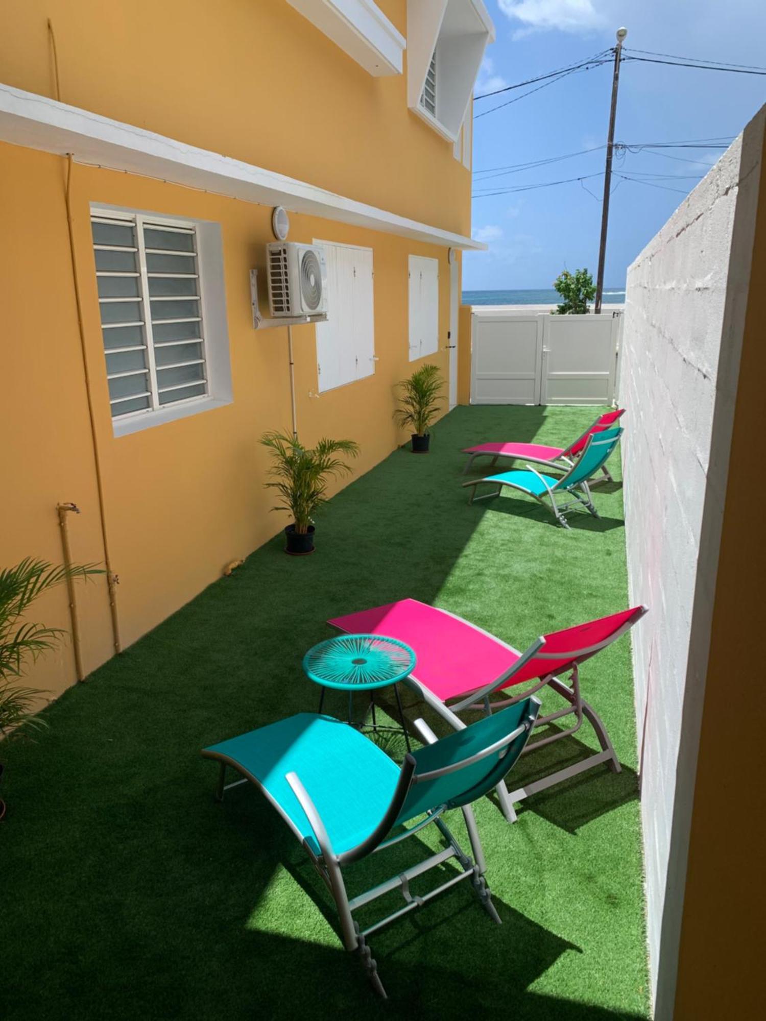 Villa Phare Caraibes Guadeloupe - Rooftop Jacuzzi & Ocean View ル・ムル エクステリア 写真